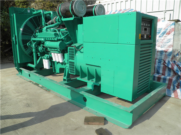 振安出租发电机 发电机组厂家：柴油发电机组的控制屏的作用是什么？