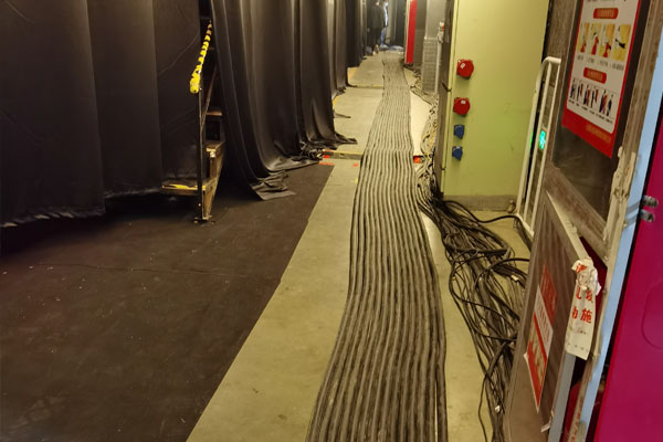 振安柴油发电机组的输出电压可以调节到哪些范围？